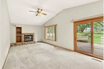 402 Strathmore Lane SE, Rochester, MN 55904 - Photo 15