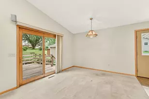 402 Strathmore Ln SE, Rochester, MN 55904 - Photo 17