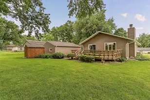 402 Strathmore Ln SE, Rochester, MN 55904 - Photo 5