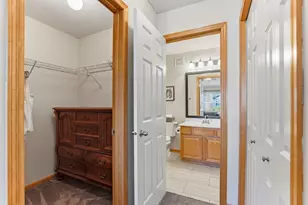 1249 Chateau Ave, Maplewood, MN 55109 - Photo 11