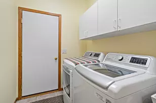 2325 Gresham Ave N, Oakdale, MN 55128 - Photo 23