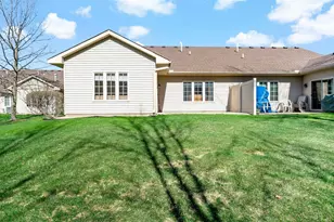 2325 Gresham Ave N, Oakdale, MN 55128 - Photo 3
