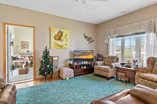 2325 Gresham Ave N, Oakdale, MN 55128 - Photo 25
