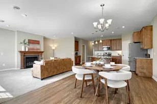 1085 Roselyn Dr, Victoria, MN 55386 - Photo 9