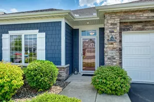 1085 Roselyn Dr, Victoria, MN 55386 - Photo 3