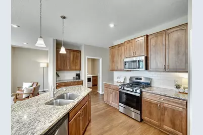 1085 Roselyn Drive, Victoria, MN 55386 - Photo 5