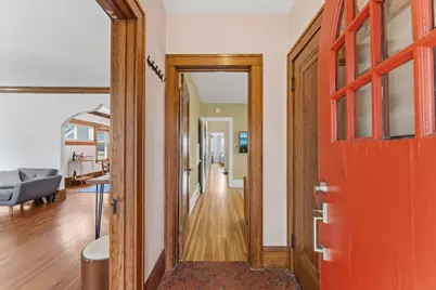 3032 E Minnehaha Parkway, Minneapolis, MN 55406 - Photo 3