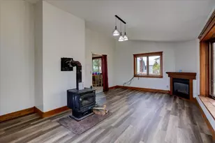 302 E Main St, Durand, WI 54736 - Photo 15