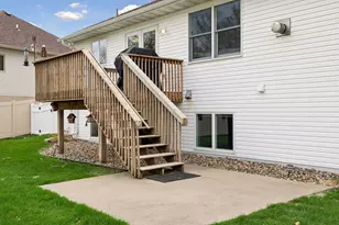 2409 Burl Oak Curve, Hudson, WI 54016 - Photo 31
