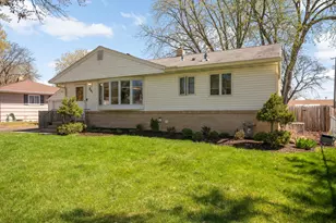 241 9th Ave NW, New Brighton, MN 55112 - Photo 5