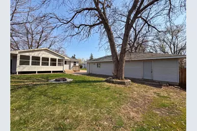 6319 Perry Avenue N, Brooklyn Center, MN 55429 - Photo 23