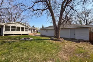 6319 Perry Ave N, Brooklyn Center, MN 55429 - Photo 23