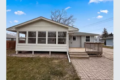 6319 Perry Avenue N, Brooklyn Center, MN 55429 - Photo 5