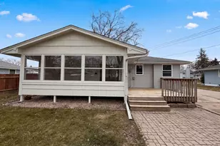 6319 Perry Ave N, Brooklyn Center, MN 55429 - Photo 5