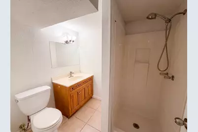 6319 Perry Avenue N, Brooklyn Center, MN 55429 - Photo 11