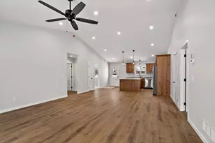 425 4th Ave SE, Saint Joseph, MN 56374 - Photo 7