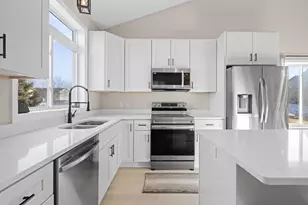 2350 Downing Ave, Shakopee, MN 55379 - Photo 5