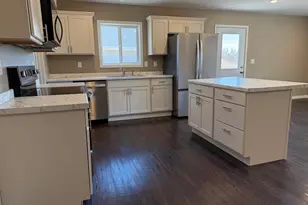 1516 Beartooth Ave SW, Bemidji, MN 56601 - Photo 9