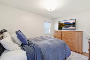4312 W 109th St, Bloomington, MN 55437 - Photo 11