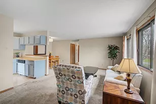 123 96th Ln NE, Blaine, MN 55434 - Photo 3