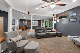 757 Stonebrooke Dr, Shakopee, MN 55379 - Photo 33