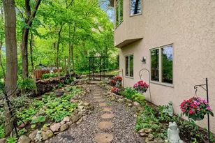 757 Stonebrooke Dr, Shakopee, MN 55379 - Photo 51