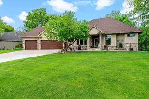 757 Stonebrooke Dr, Shakopee, MN 55379 - Photo 1