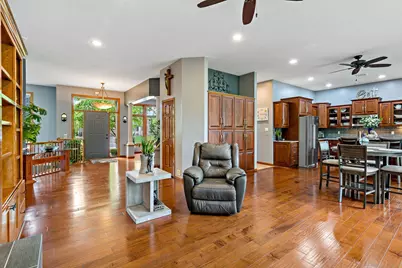 757 Stonebrooke Drive, Shakopee, MN 55379 - Photo 11