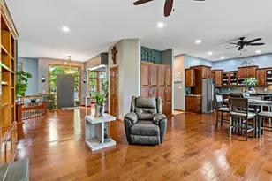 757 Stonebrooke Dr, Shakopee, MN 55379 - Photo 11