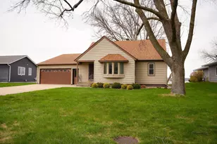 1532 S Shore Dr, Worthington, MN 56187 - Photo 1