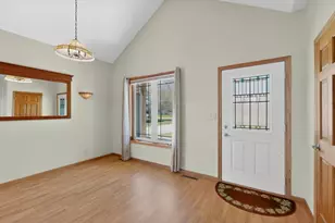 31770 Lakeview Dr, Lake City, MN 55041 - Photo 9