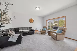 6657 E Oak Dr, Monticello, MN 55362 - Photo 7