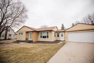 109 Ridge Road, Morris, MN 56267 - Photo 1