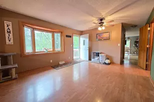 20606 Hilltop Ln, Belle Plaine, MN 56011 - Photo 11