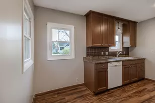 532 McKinley Ave, North Mankato, MN 56003 - Photo 15