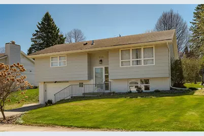720 Zumbro Drive NW, Rochester, MN 55901 - Photo 1