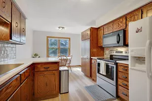 1827 County Rd E E, White Bear Lake, MN 55110 - Photo 5