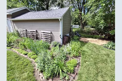 5386 Clifton Drive, Mounds View, MN 55112 - Photo 3