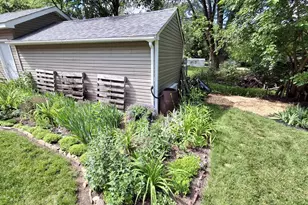 5386 Clifton Dr, Mounds View, MN 55112 - Photo 3