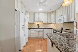 8401 137th Ct, Apple Valley, MN 55124 - Photo 3