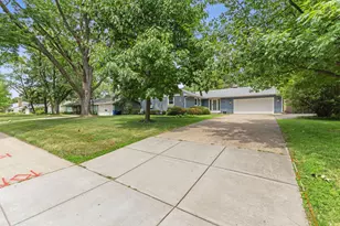 4704 W 70th St, Edina, MN 55435 - Photo 59