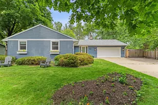 4704 W 70th St, Edina, MN 55435 - Photo 57