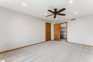 465 8th St SW, Plainview, MN 55964 - Photo 23