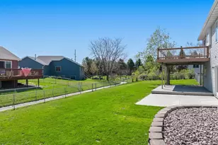 465 8th St SW, Plainview, MN 55964 - Photo 7