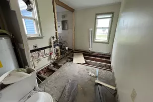 1309 Hillsboro Ave N, Golden Valley, MN 55427 - Photo 5
