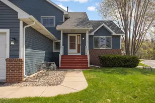 7330 Bancroft Way, Inver Grove Heights, MN 55077 - Photo 3