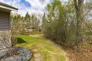 2569 Sumac Cir, White Bear Lake, MN 55110 - Photo 23