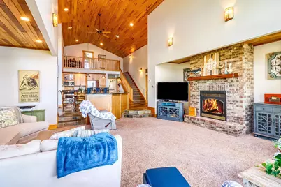 758 S Shore Drive, Detroit Lakes, MN 56501 - Photo 7