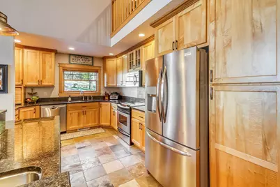 758 S Shore Drive, Detroit Lakes, MN 56501 - Photo 11