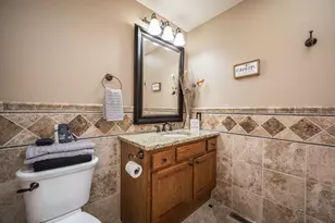 180 Jo Ray Dr, Mankato, MN 56001 - Photo 5